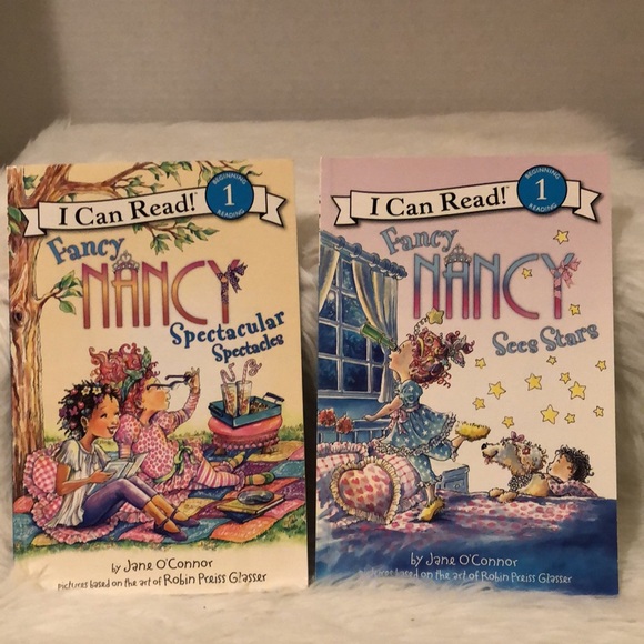 Set of 5 Fancy Nancy Books - Picture 8 of 10